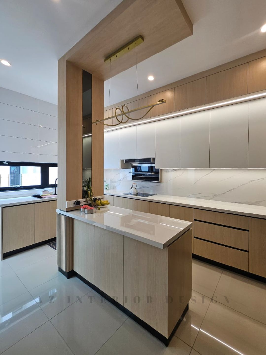Minimalist Muji Kitchen Interior With Natural Wood And White Cabinets ...